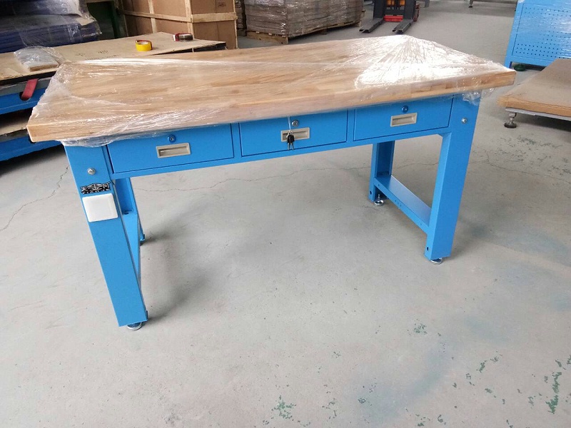 標(biāo)準(zhǔn)鉗工桌