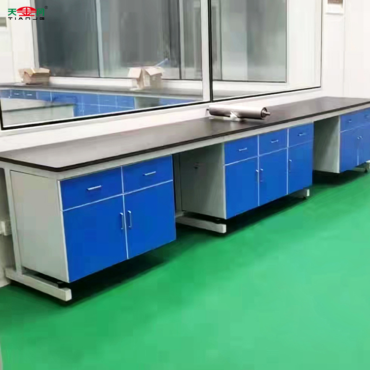 如何通過不同款式的實驗室實驗臺實現其功能？【天金岡】